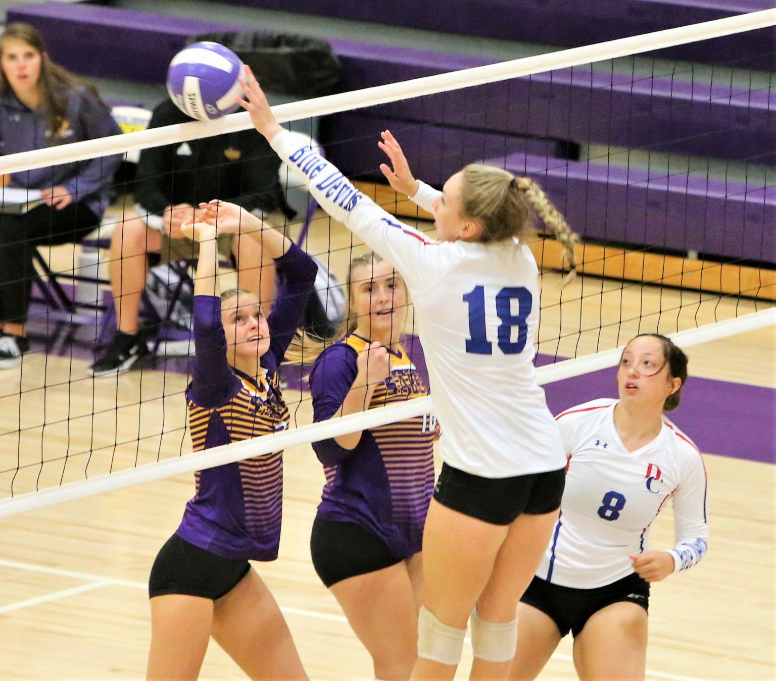 092821-qc-spt-central-dewitt vb1.jpg